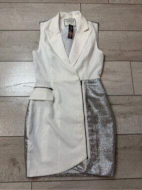 Hommage Los Angeles White & Silver Metallic Blazer Dress NWT Size Small
